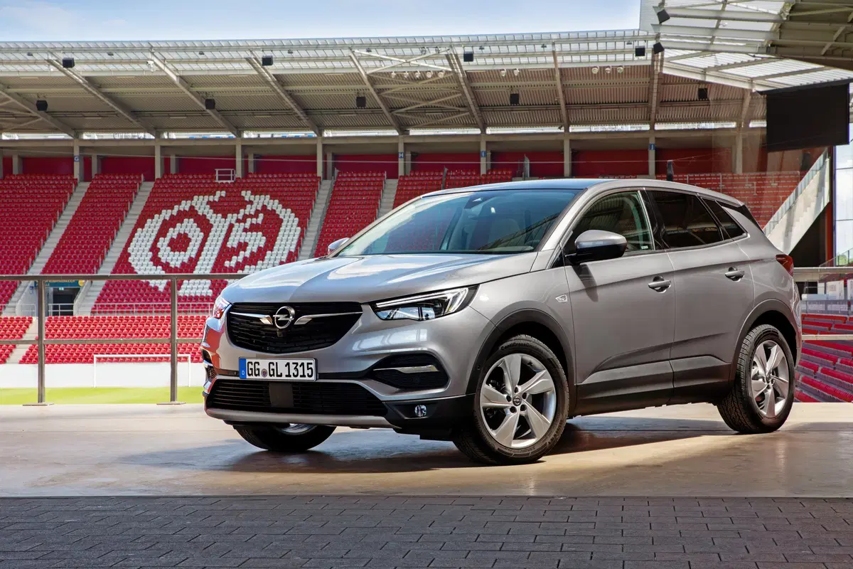Opel Grandland X Euro6d-TEMP, test nuovo motore 1.2 da 130 CV