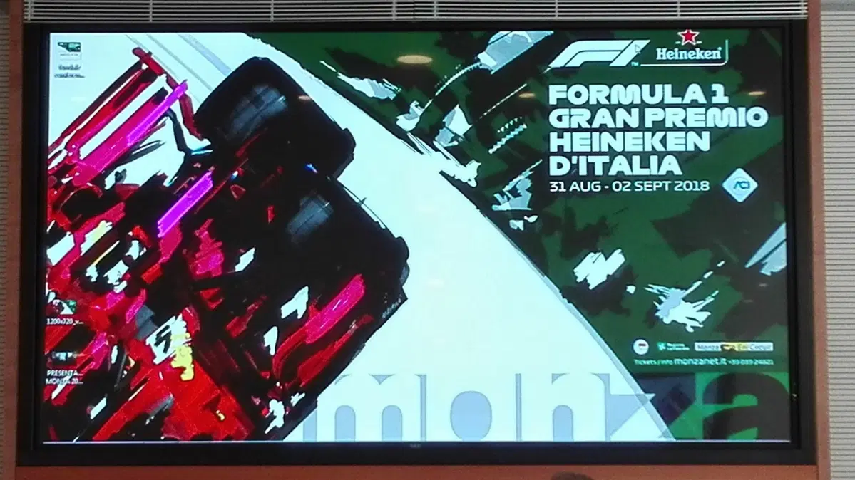 F1, GP Italia 2018: Aldo Drudi firma il poster di Monza (5)
