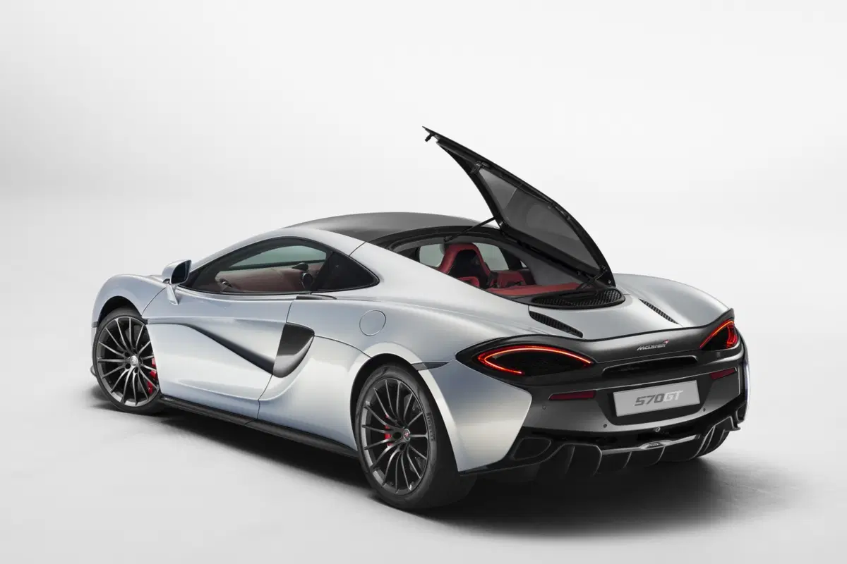 McLaren 570GT, più spazio e comfort (4)