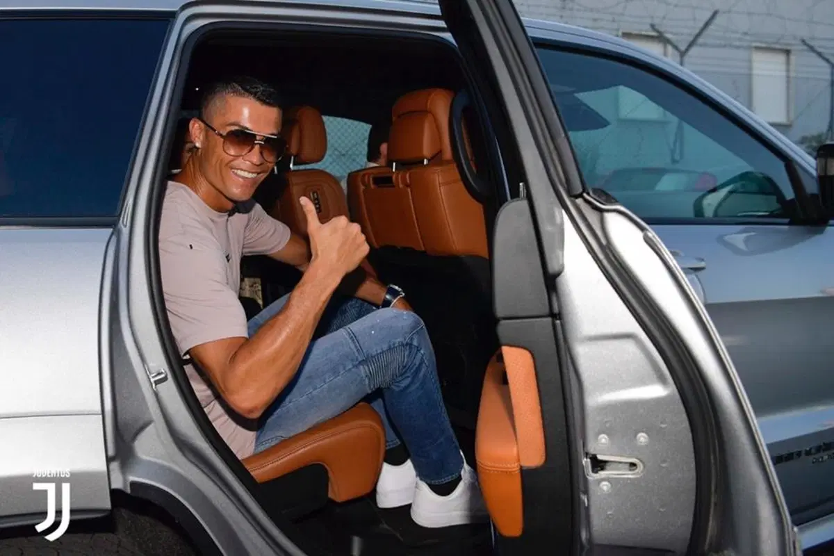 Cristiano Ronaldo a Torino: primo contatto con Jeep [Video] (12)
