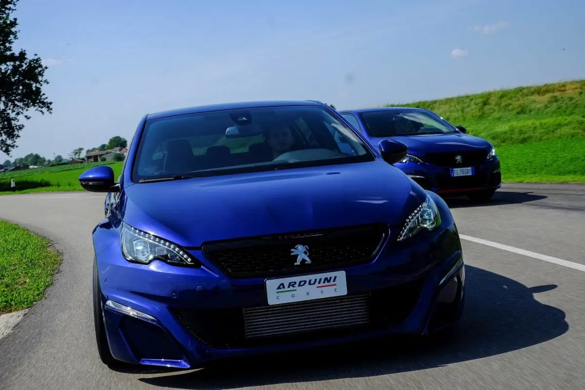 Peugeot 308 by Arduini Corse, racing stradale all'italiana (5)