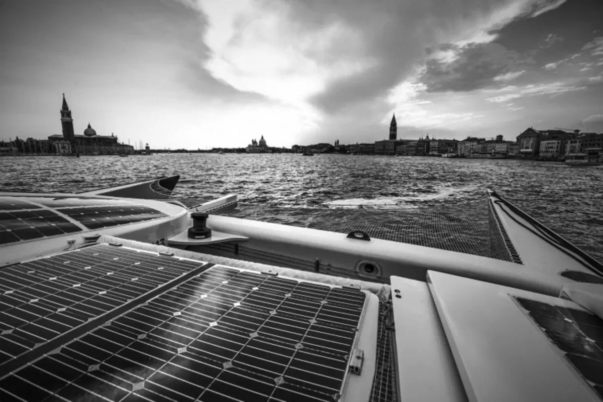 Arriva a Venezia il primo catamarano a idrogeno al mondo (6)