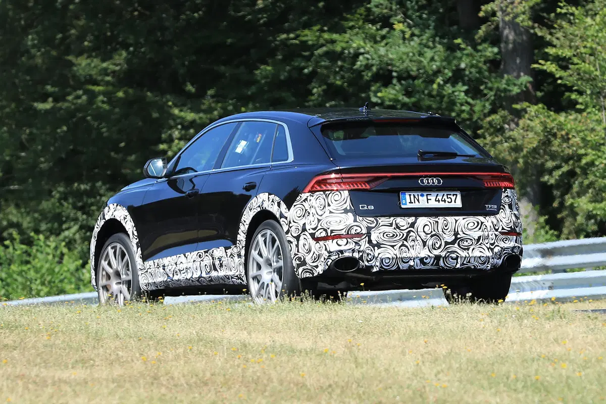 Audi RS Q8, le foto spia (5)