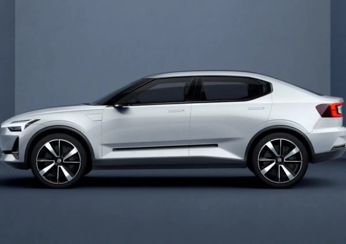 Polestar 2, in arrivo il SUV-coup&eacute; elettrico da 500 km di autonomia?