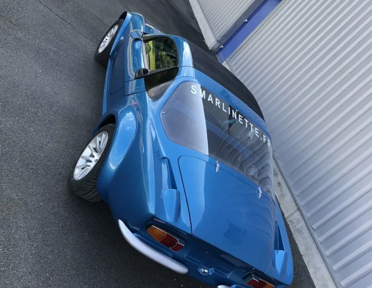 Smarlinette: un po' Alpine A110, un po' Smart Roadster (6)