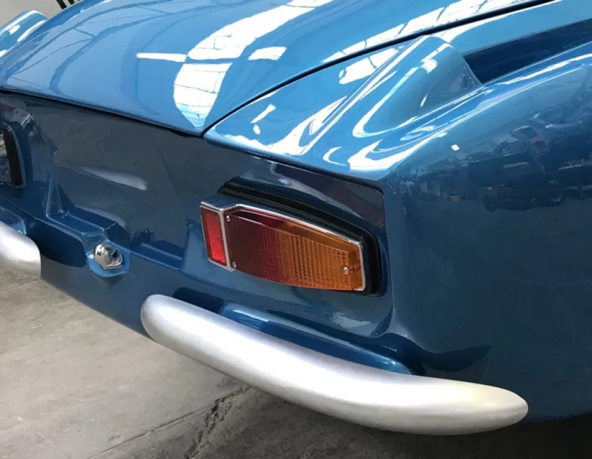 Smarlinette: un po' Alpine A110, un po' Smart Roadster (8)