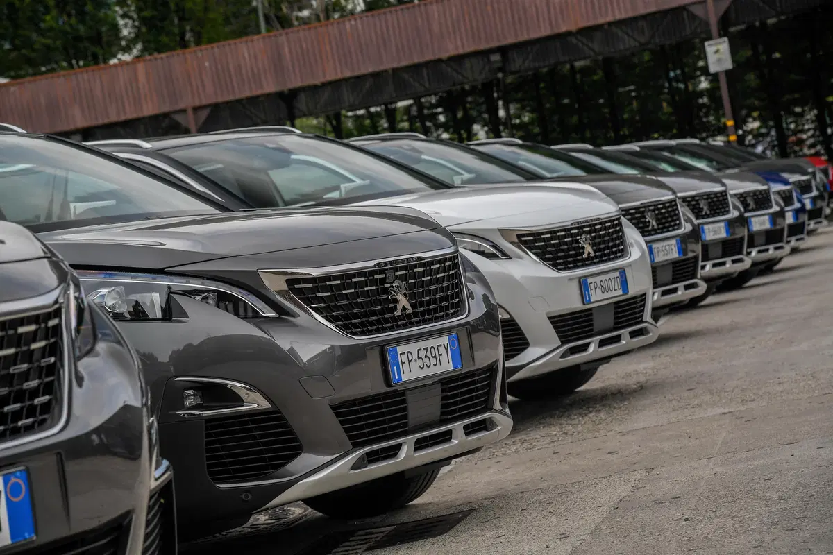 Novità Peugeot 3008, Cambio EAT8 sulle motorizzazioni Euro6.2 (9)