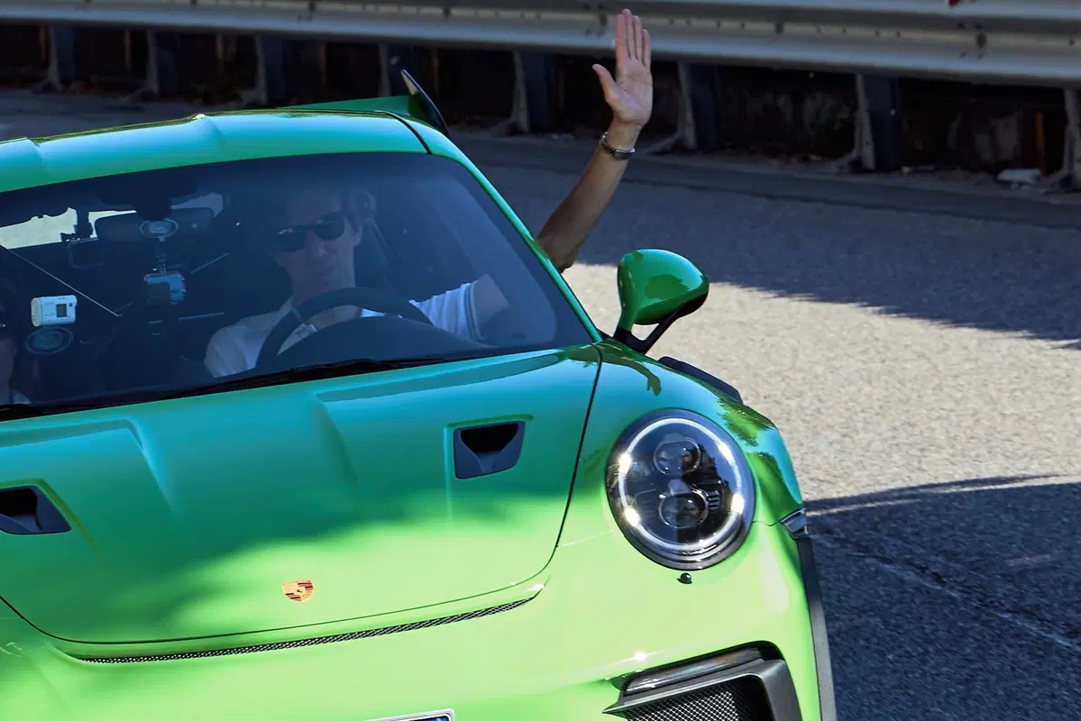 Porsche 911 GT3 RS: emozioni anche sfilando sul lago (9)
