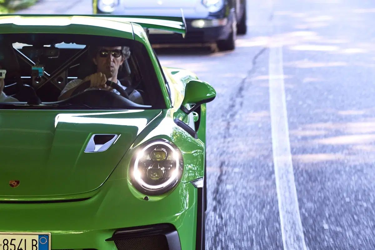Porsche 911 GT3 RS: emozioni anche sfilando sul lago (10)