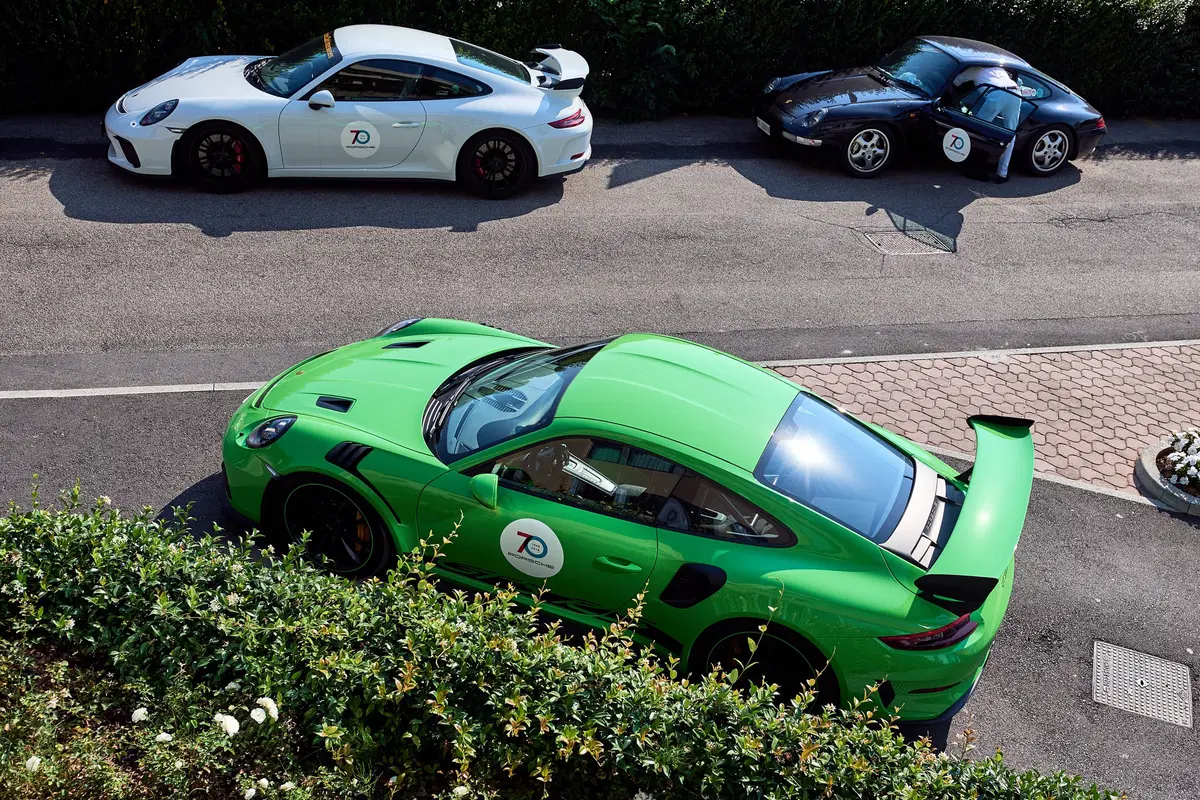 Porsche 911 GT3 RS: emozioni anche sfilando sul lago (19)