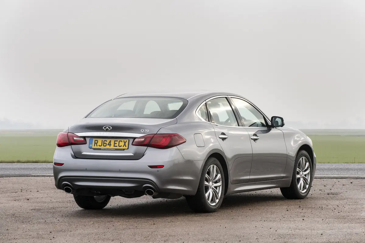 Infiniti Q70 (2014-19) (9)