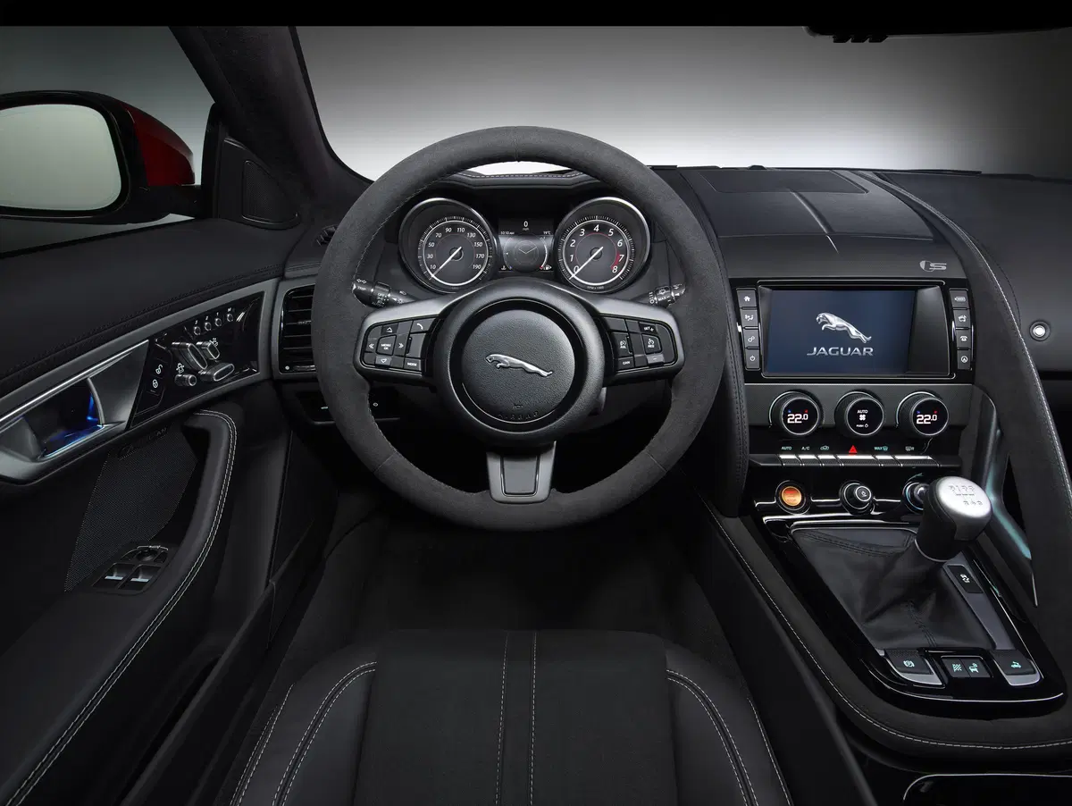 Jaguar F-Type Coupé 3.0 V6 aut. Coupé R-Dynamic (30)