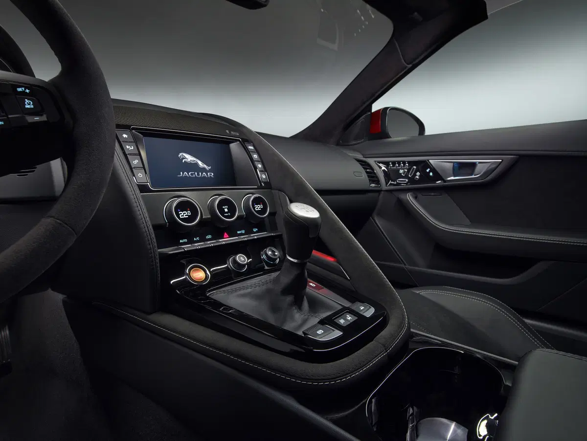 Jaguar F-Type Coupé 3.0 V6 aut. Coupé R-Dynamic (31)