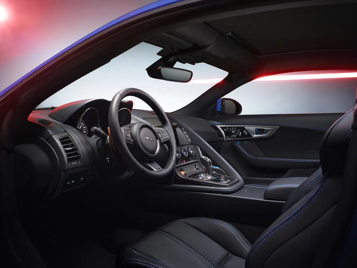 Jaguar F-Type Coupé 3.0 V6 aut. Coupé R-Dynamic (33)