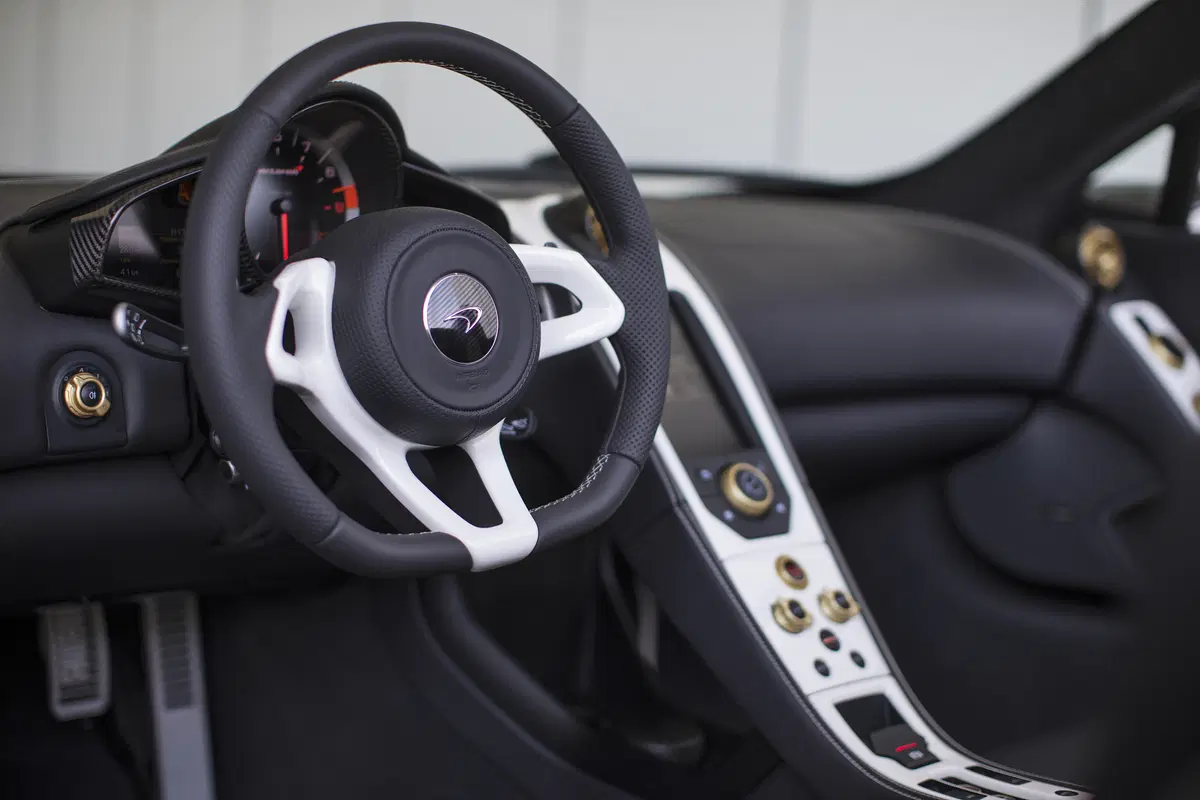 McLaren 650S Cabrio (2014-17) (17)