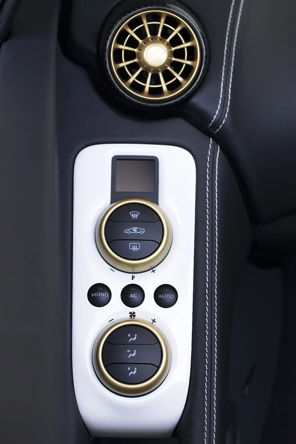 McLaren 650S Cabrio (2014-17) (19)