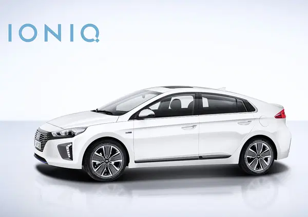 Hyundai Ioniq, l'ecologica fa “tris”