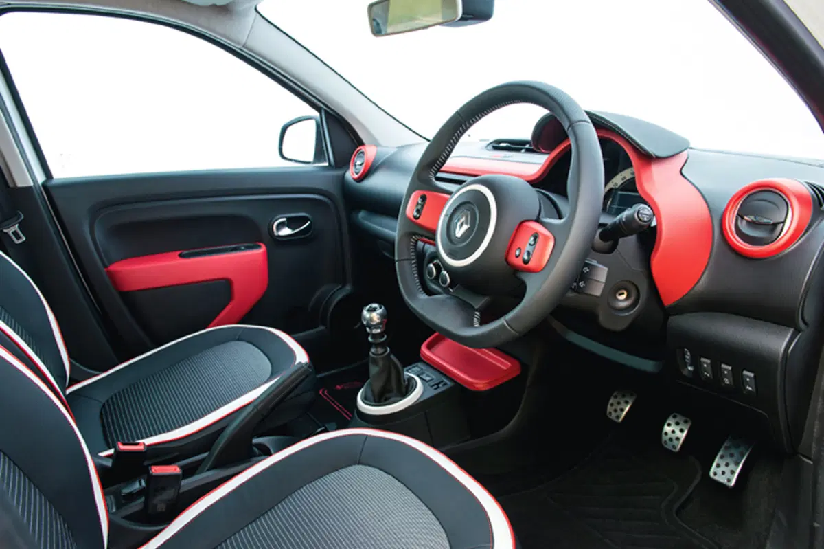 Renault Twingo TCe 90 CV EDC Zen (35)