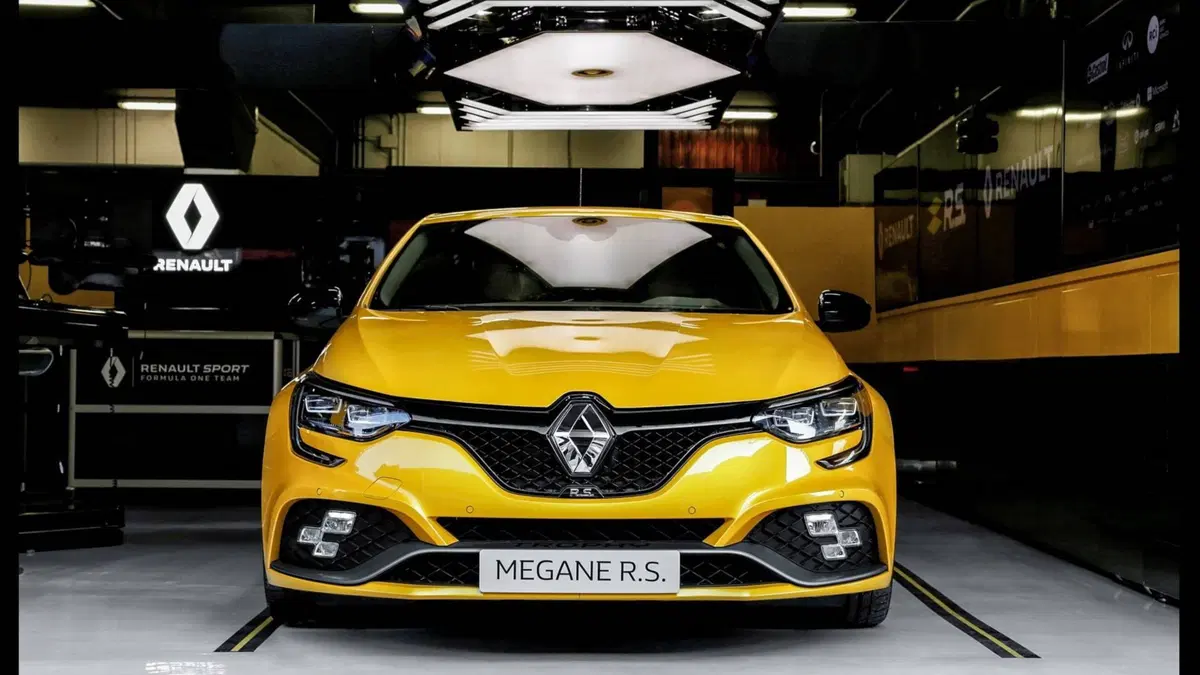 Renault Megane RS Trophy, la compatta da pista [video] (3)