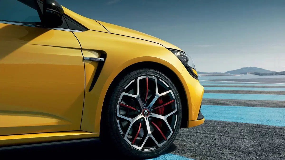 Renault Megane RS Trophy, la compatta da pista [video] (7)