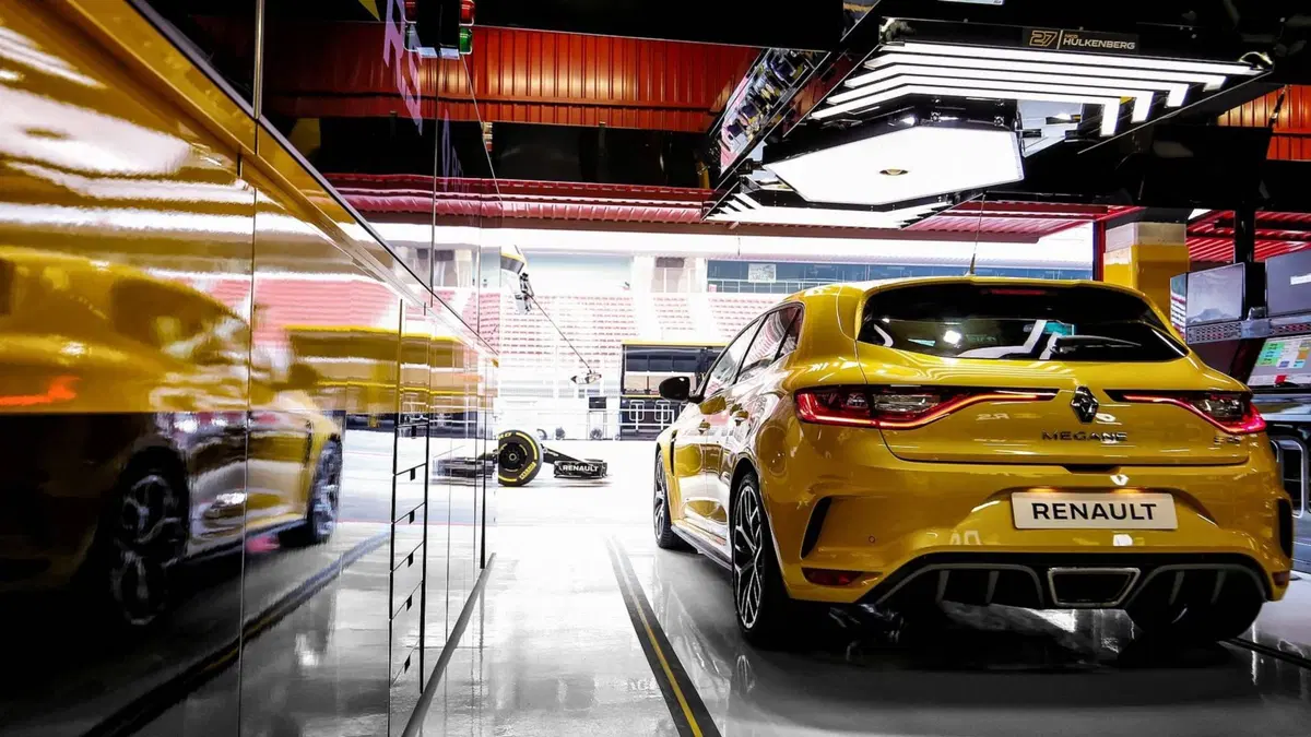 Renault Megane RS Trophy, la compatta da pista [video] (5)