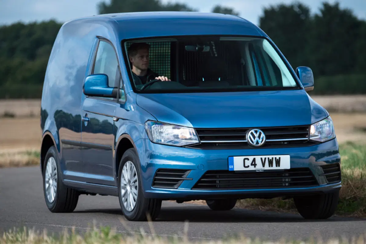 Volkswagen Caddy 1.4 TSI DSG Trendline (28)