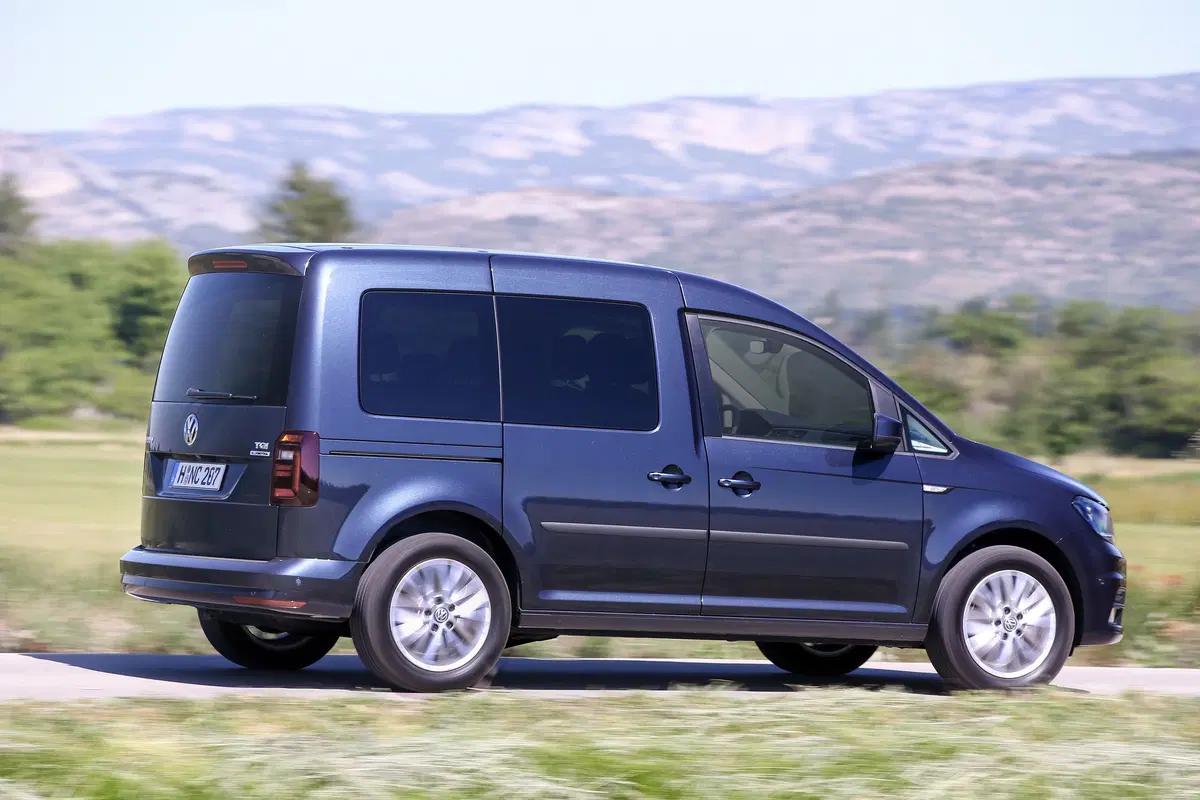 Volkswagen Caddy 1.4 TSI DSG Trendline (26)