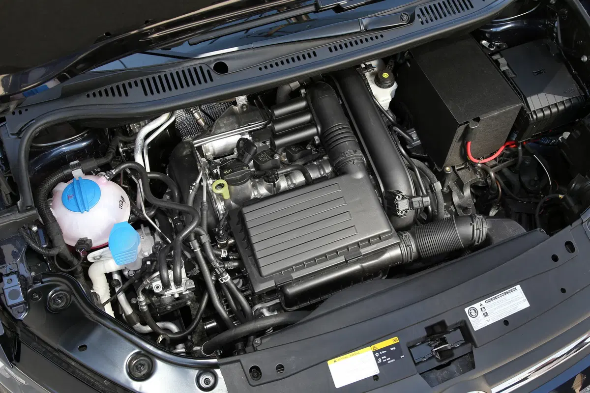 Volkswagen Caddy 1.4 TSI DSG Trendline (18)