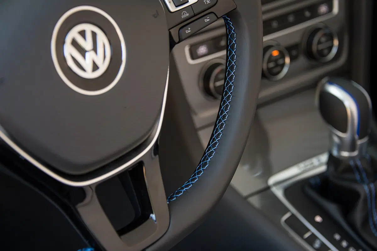 Volkswagen e-Golf (2014-21) (16)