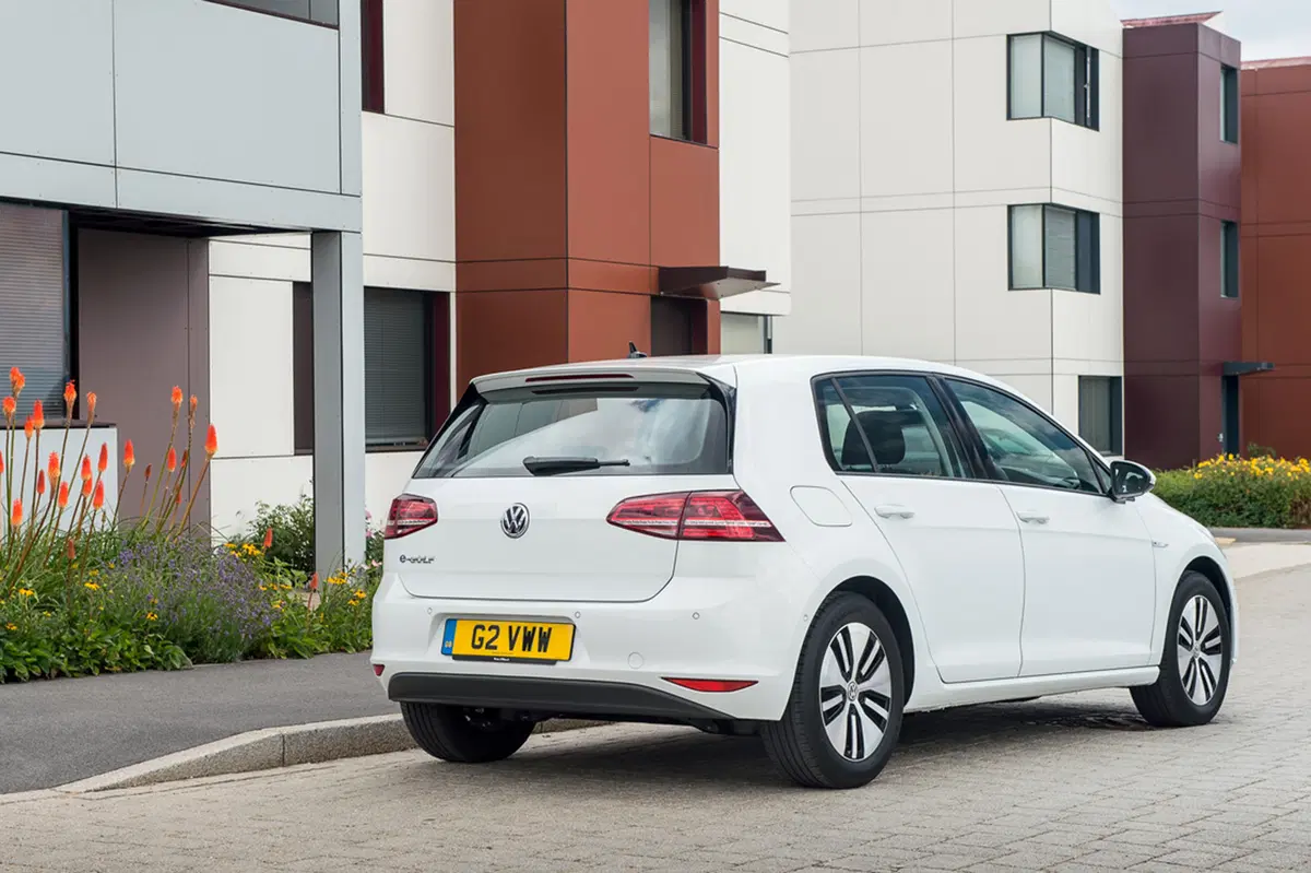 Volkswagen e-Golf (2014-21) (25)
