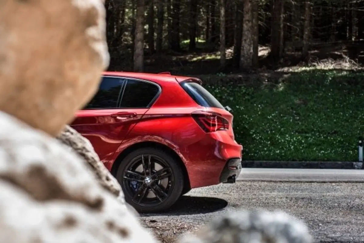 BMW Serie 1: arriva la M Power Edition (6)