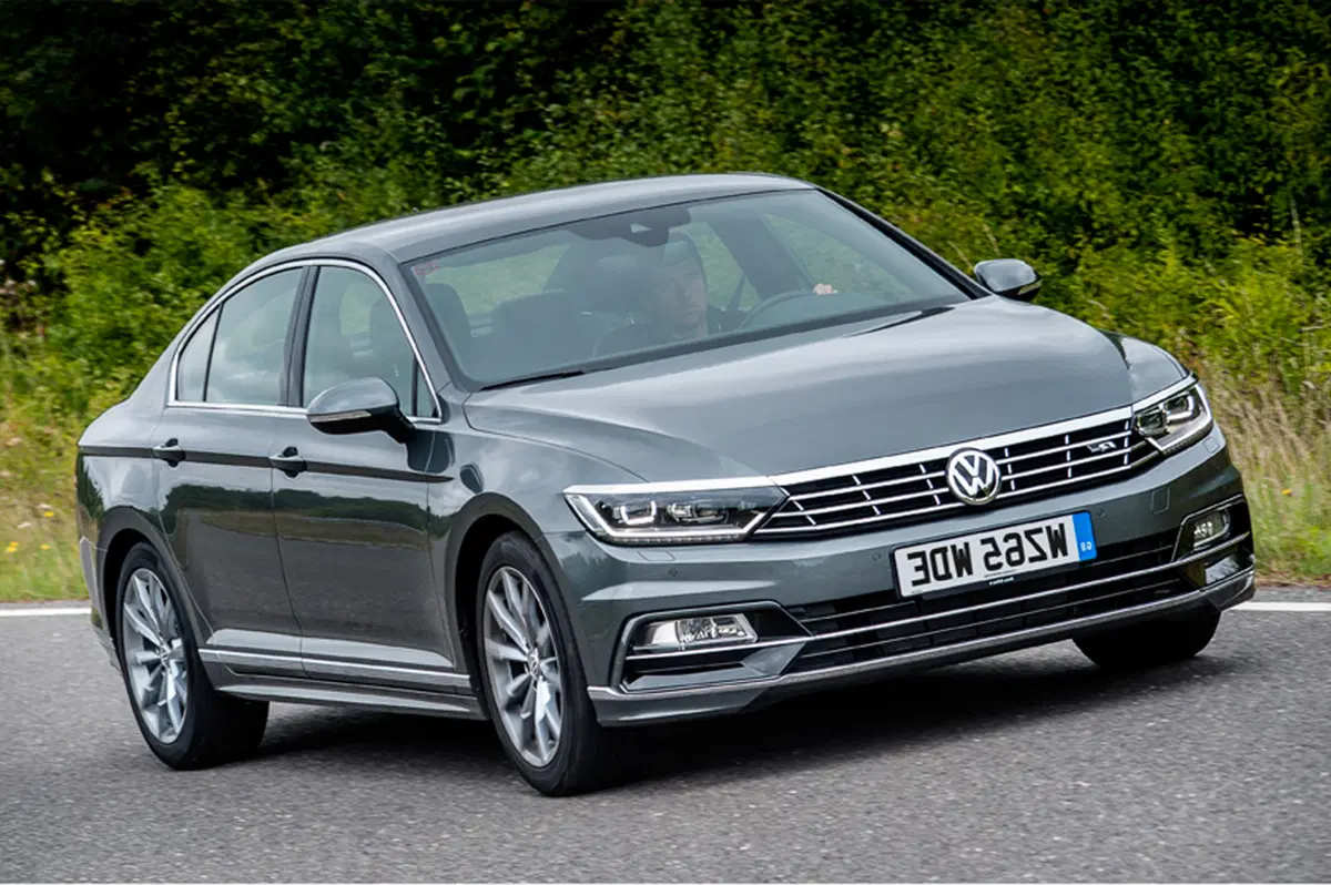 Volkswagen Passat (2014-21) (22)