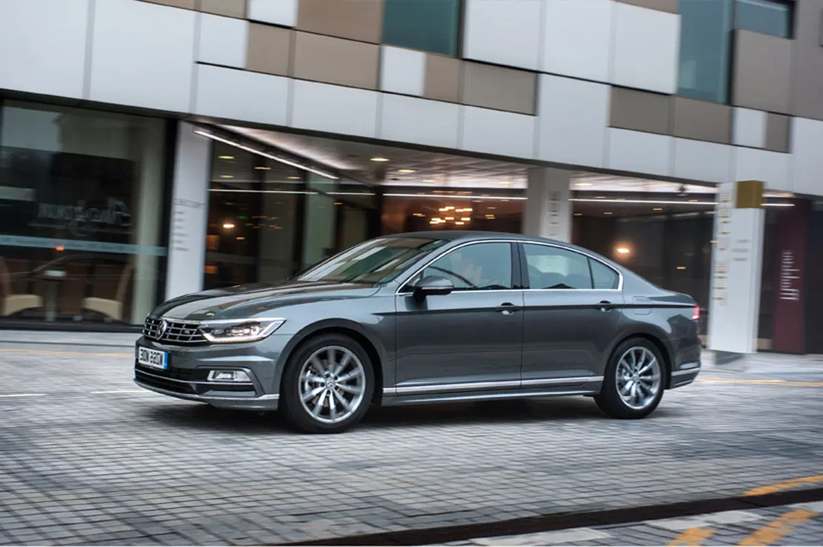 Volkswagen Passat (2014-21) (27)