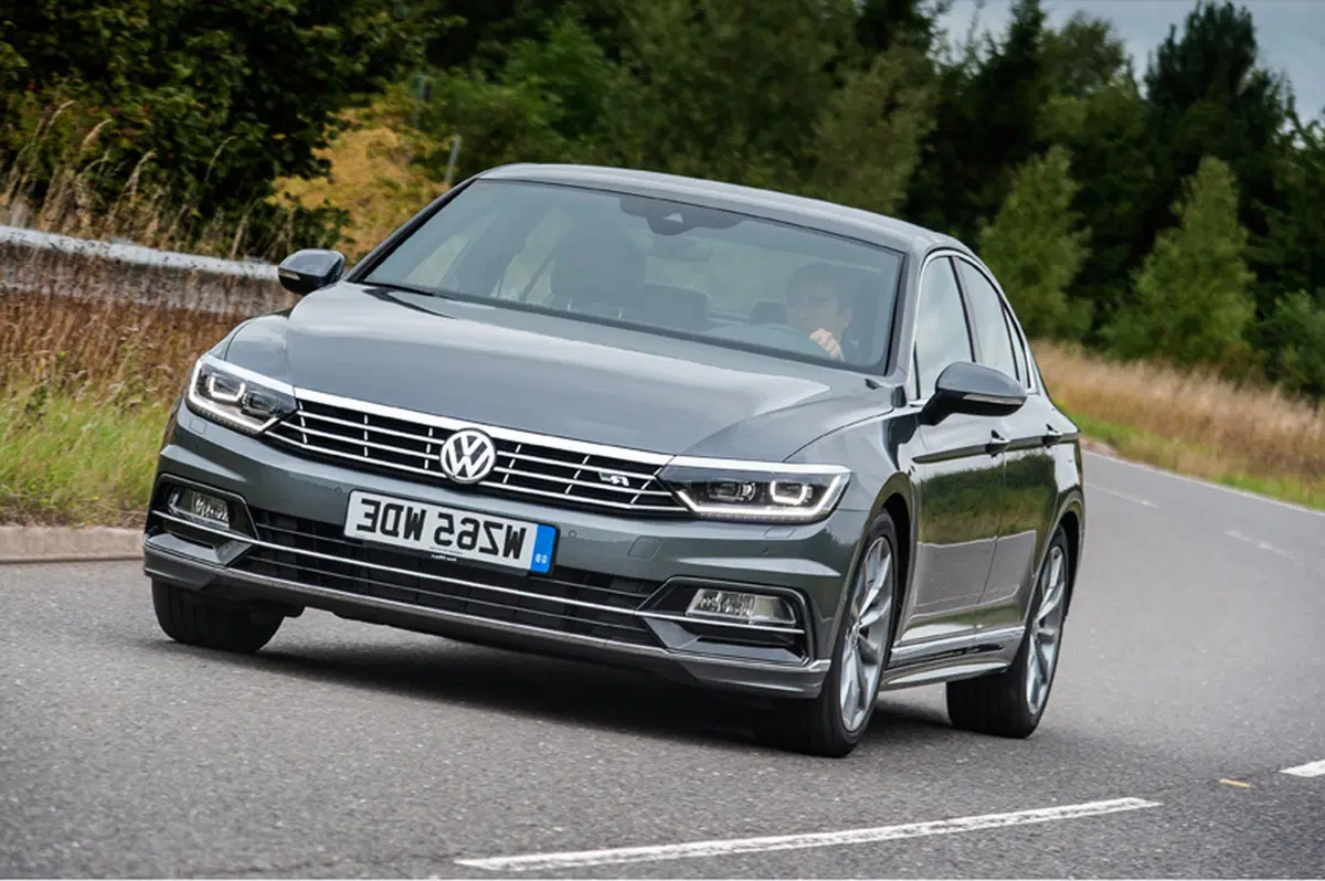 Volkswagen Passat (2014-21) (24)