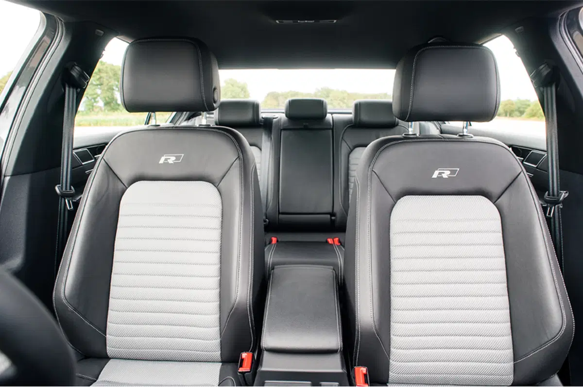 Volkswagen Passat (2014-21) (37)