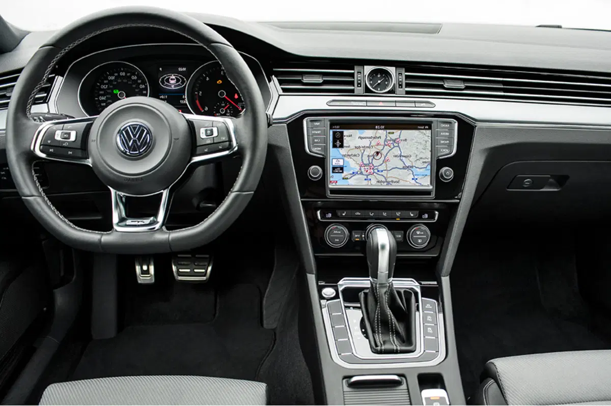 Volkswagen Passat (2014-21) (32)
