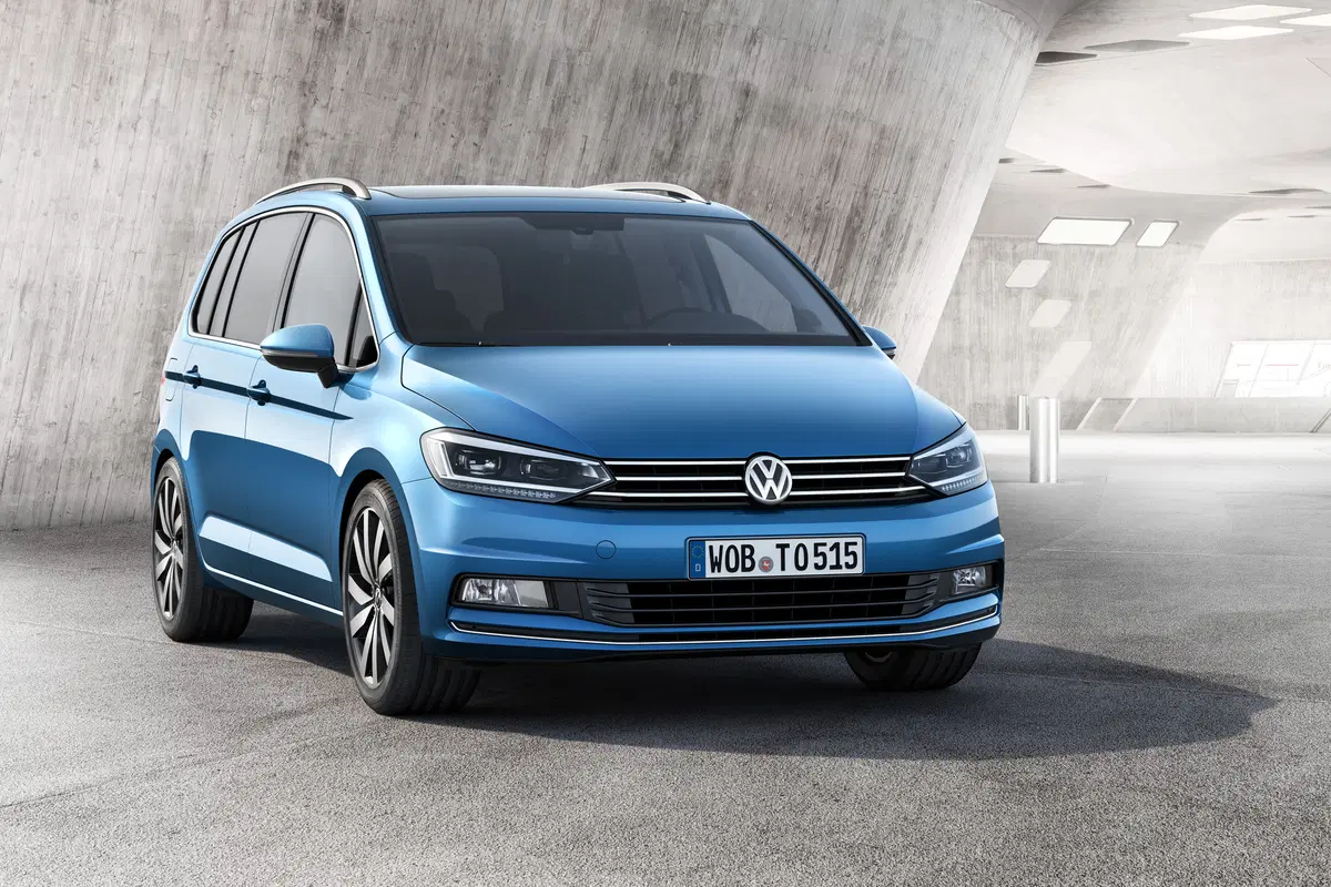Volkswagen Touran 2.0 TDI 115 CV SCR Business BlueMotion Technology (3)