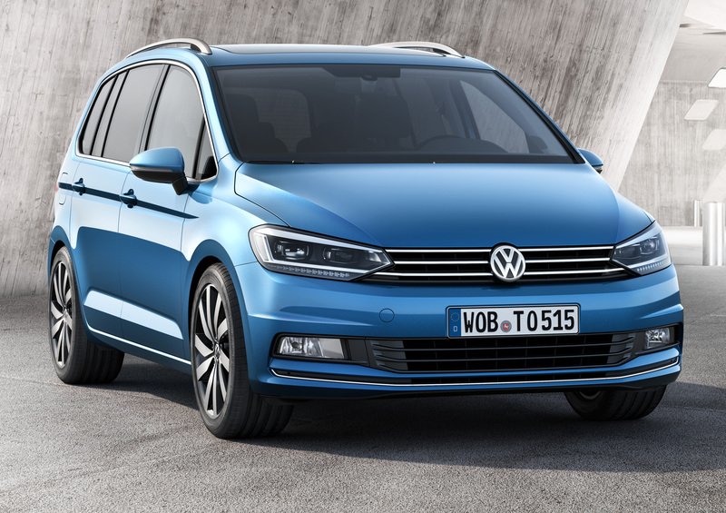 Volkswagen Touran (2015-->>) (3)
