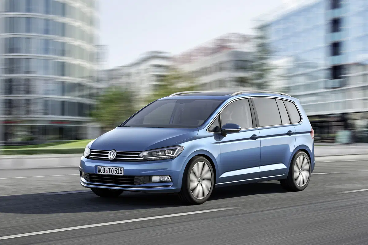 Volkswagen Touran 2.0 TDI 115 CV SCR Business BlueMotion Technology (6)