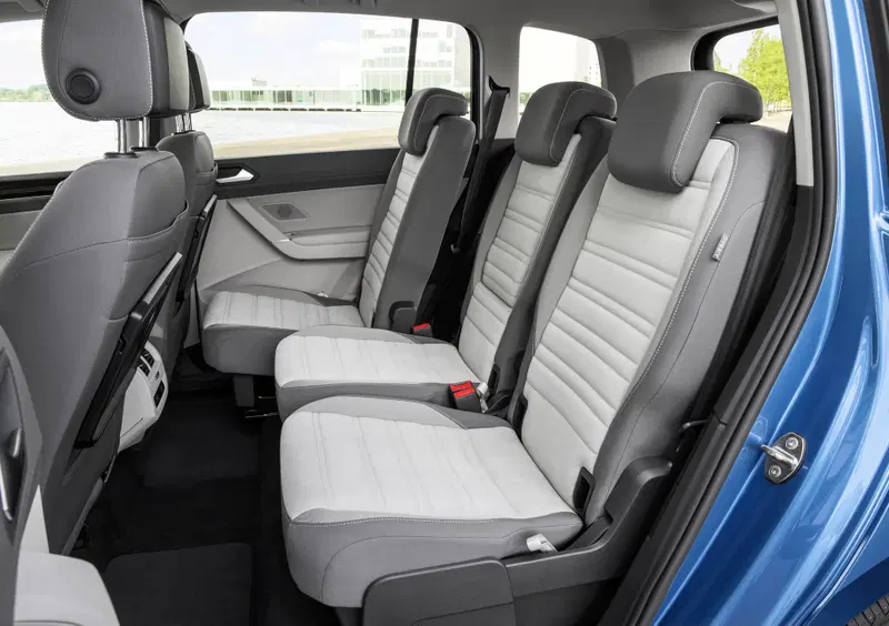 Volkswagen Touran (13)