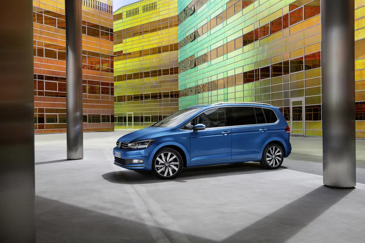 Volkswagen Touran 2.0 TDI 115 CV SCR Business BlueMotion Technology (22)