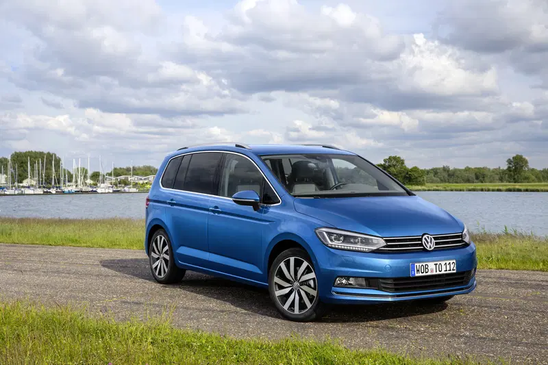 Volkswagen Touran 2.0 TDI 150 CV SCR DSG Comfortline BlueMotion Tech.