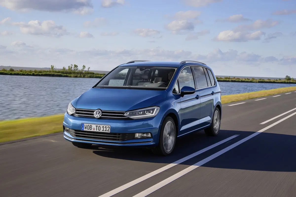 Volkswagen Touran 2.0 TDI 115 CV SCR Business BlueMotion Technology (24)