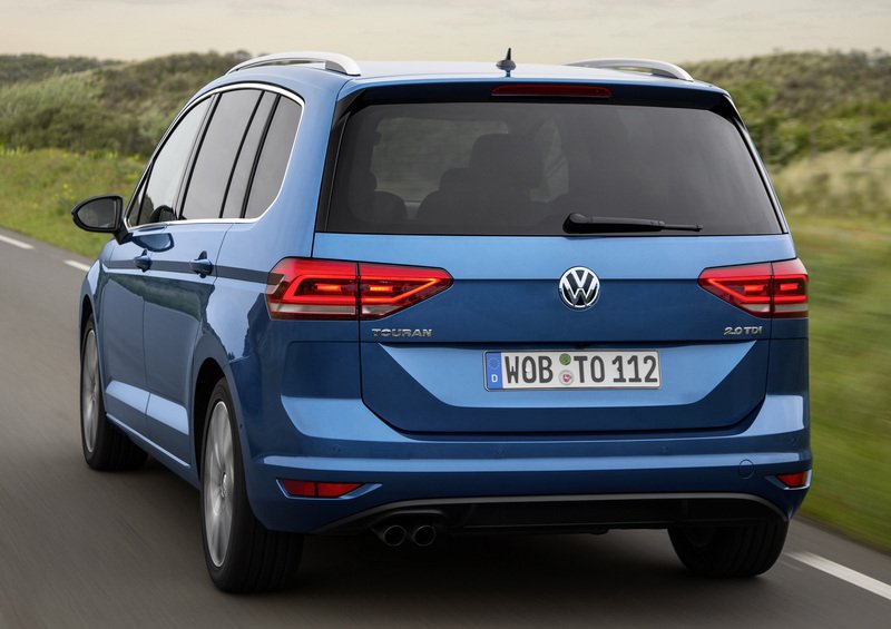 Volkswagen Touran (2015-->>) (5)