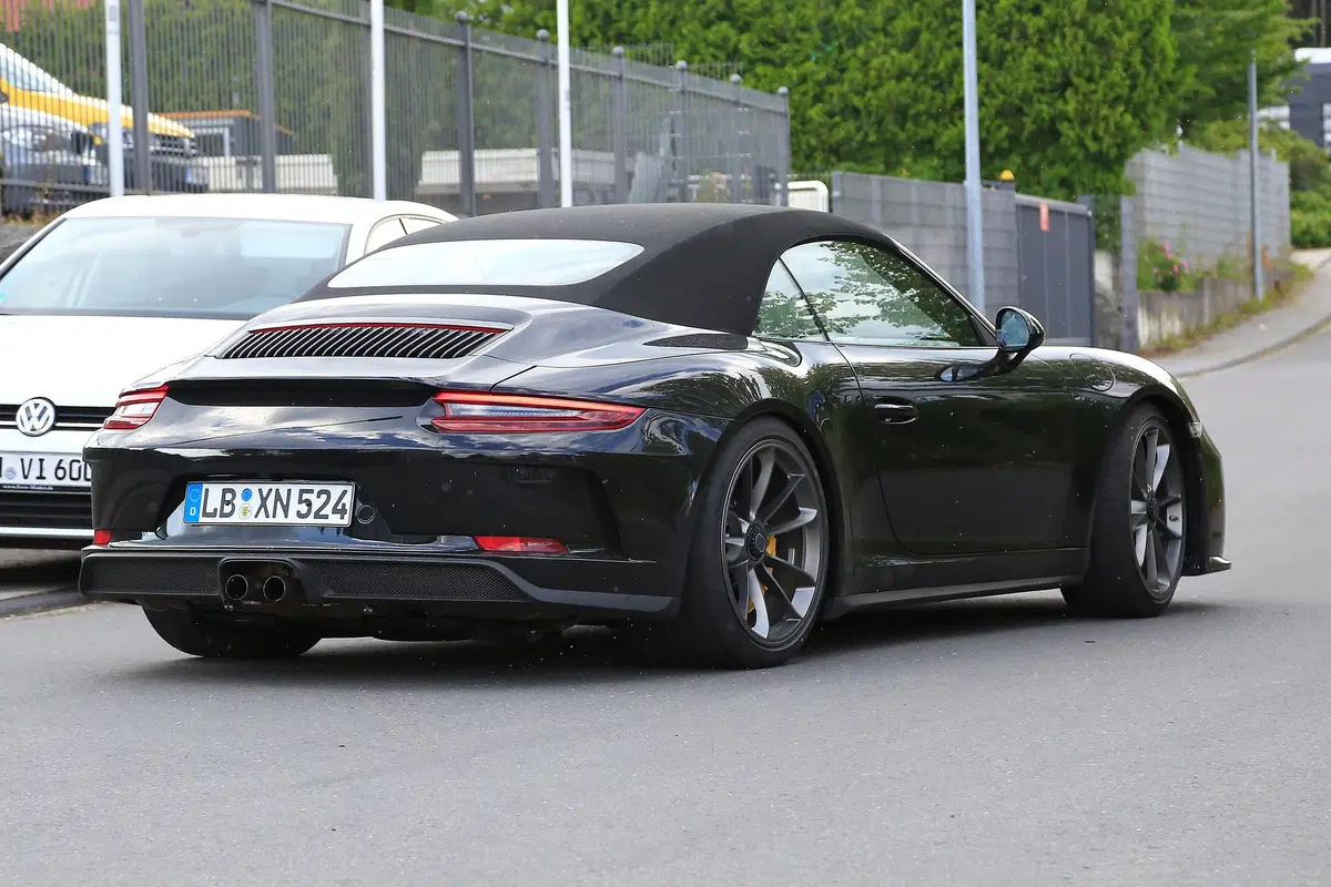 Porsche GT3 spider? Yes please!  (2)