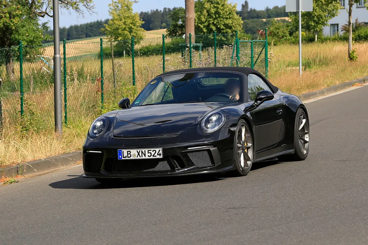 Porsche GT3 spider? Yes please!  (5)