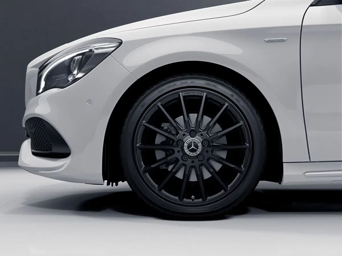 Mercedes CLA, GLA e GLC Night Edition (13)