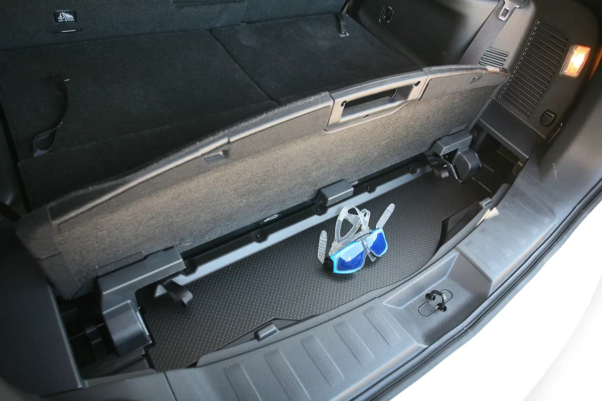 Nissan X-Trail 1.6 dCi 4WD Tekna (40)