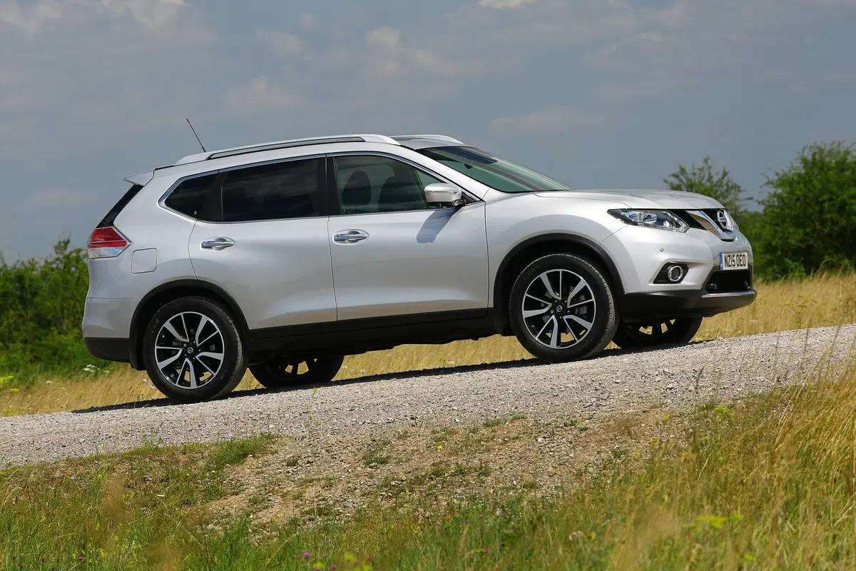 Nissan X-Trail 1.6 dCi 4WD Tekna (28)