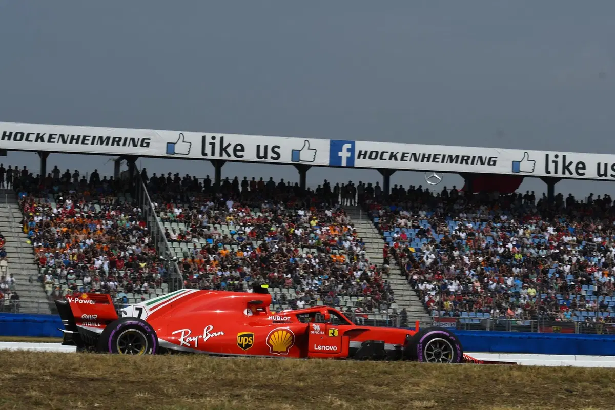 F1, GP Germania 2018: pole per Vettel (25)